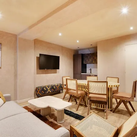 Apartment Nochichi Collections - Center *